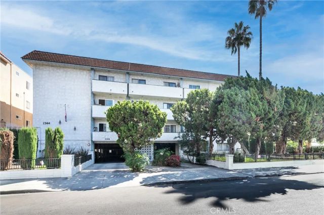 1344 N Martel Avenue 302, Los Angeles, CA 90046