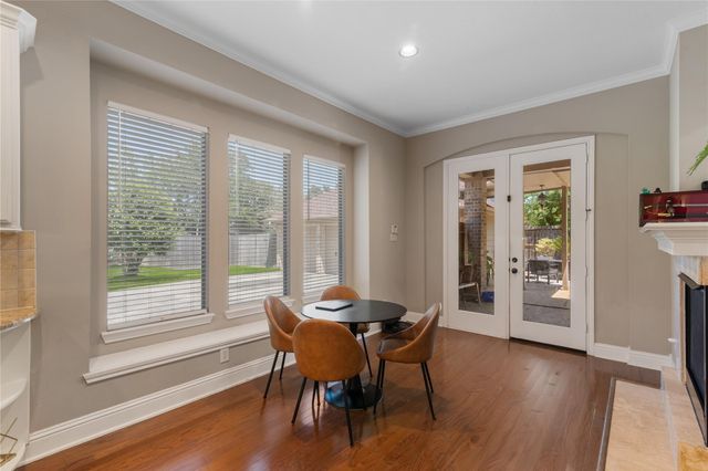 2525 W Ranch Drive, Friendswood, TX 77546