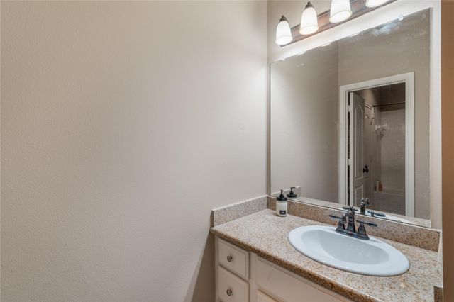 2525 W Ranch Drive, Friendswood, TX 77546