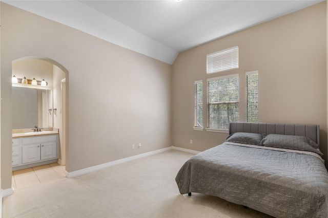 2525 W Ranch Drive, Friendswood, TX 77546