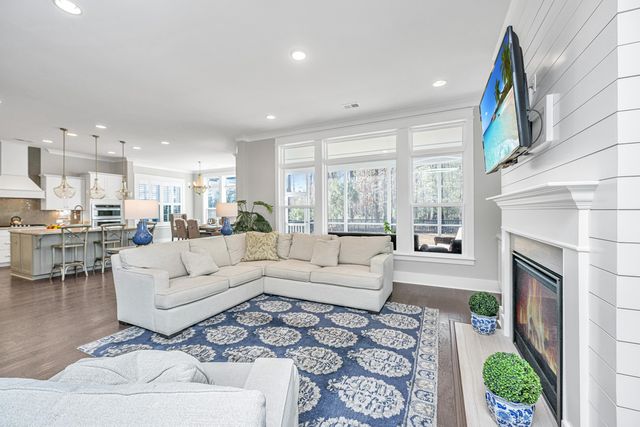 2675 Fountainhead Way, Mount Pleasant, SC 29466