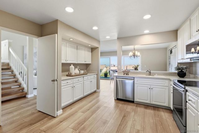 6547 Caminito Catalan, La Jolla, CA 92037