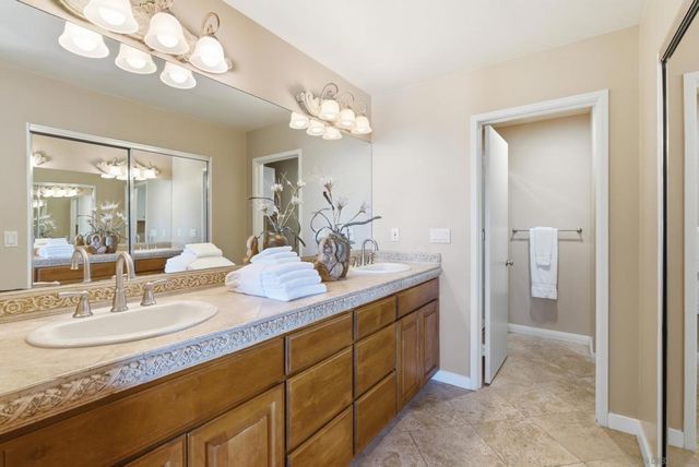 6547 Caminito Catalan, La Jolla, CA 92037