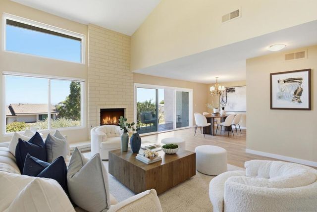 6547 Caminito Catalan, La Jolla, CA 92037