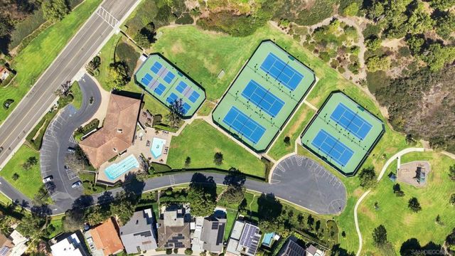 6547 Caminito Catalan, La Jolla, CA 92037