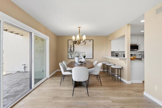 6547 Caminito Catalan, La Jolla, CA 92037