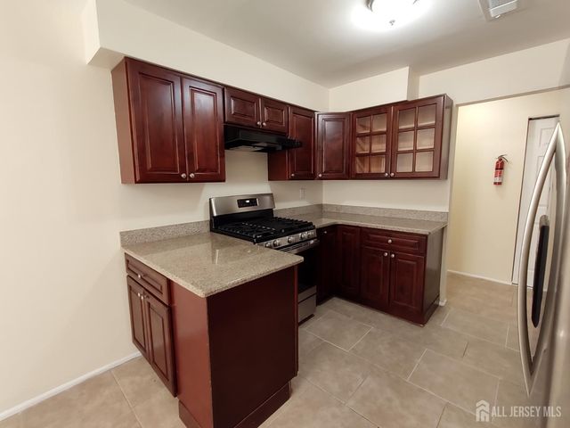 1807 Green Hollow Drive, Iselin, NJ 08830