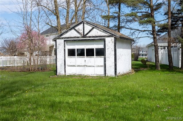 470 Brookshire Road, Porter, NY 14174