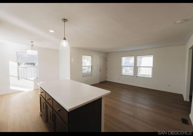 1120 PEPPER DR 73, El Cajon, CA 92021