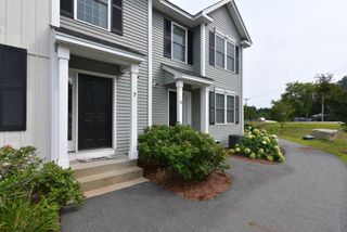 30 Brook St Unit 7, Derry, NH 03038