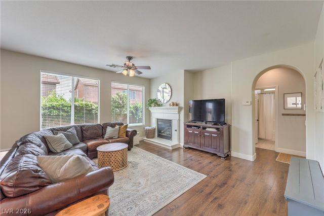 664 Sunrise Lake, Henderson, NV 89002