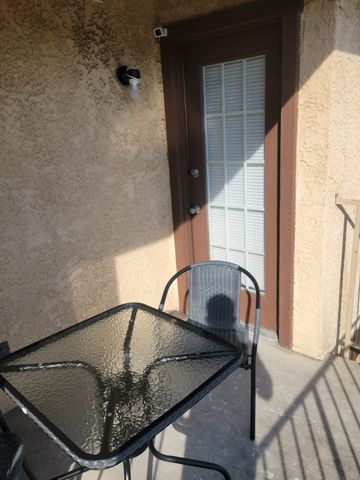 1708 Crest Point Drive, Arlington, TX 76012