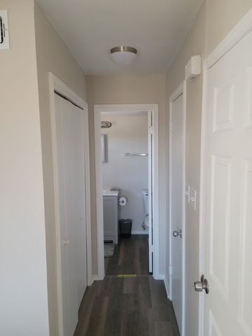 1708 Crest Point Drive, Arlington, TX 76012