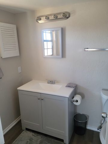 1708 Crest Point Drive, Arlington, TX 76012