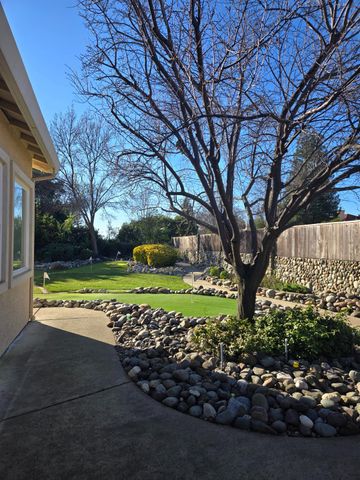 2212 Live Oak Ct, Rocklin, CA 95765