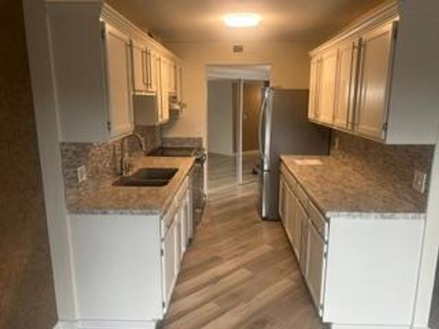 6615 Lake Shore Drive S 314, Richfield, MN 55423