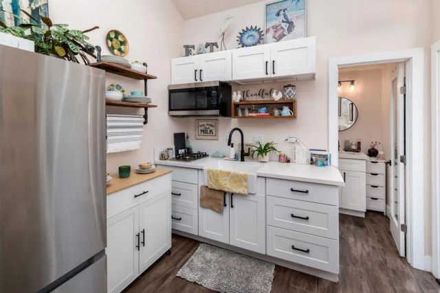 2645 Highland Drive, Carlsbad, CA 92008