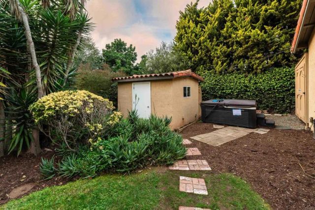 2645 Highland Drive, Carlsbad, CA 92008