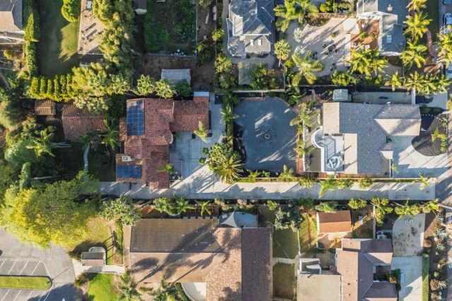 2645 Highland Drive, Carlsbad, CA 92008