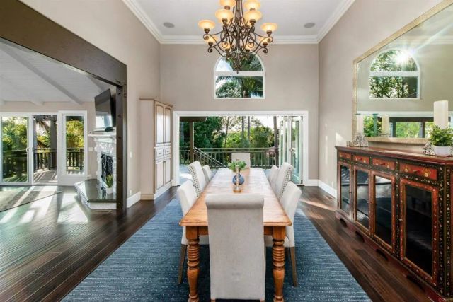 2645 Highland Drive, Carlsbad, CA 92008