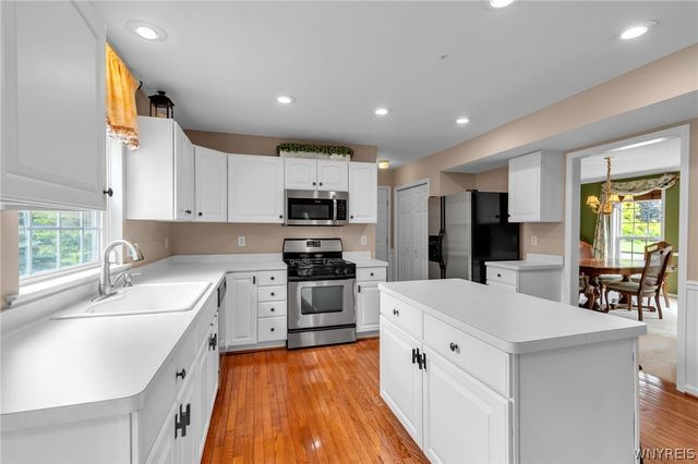 9384 Pinyon Court, Clarence, NY 14032