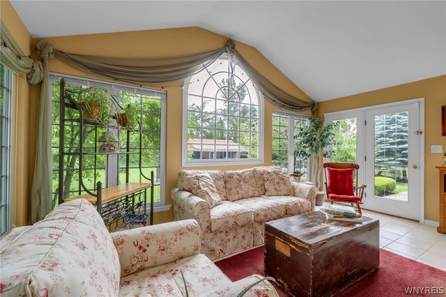 9384 Pinyon Court, Clarence, NY 14032