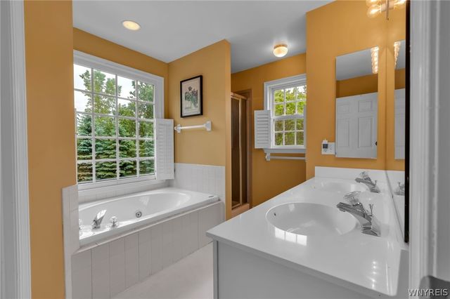 9384 Pinyon Court, Clarence, NY 14032
