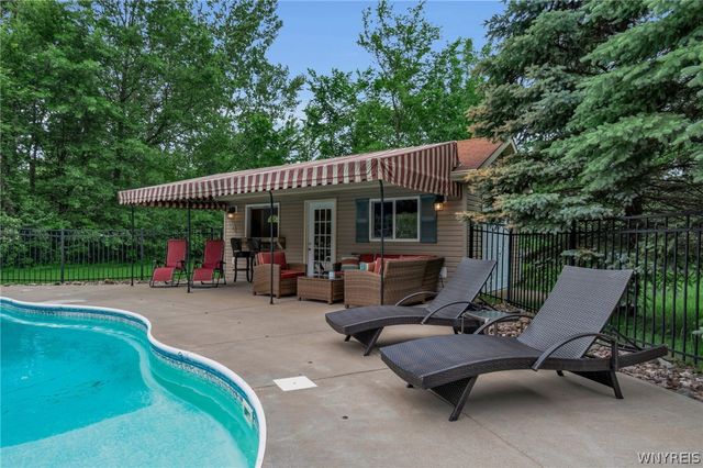 9384 Pinyon Court, Clarence, NY 14032