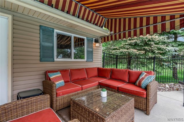 9384 Pinyon Court, Clarence, NY 14032