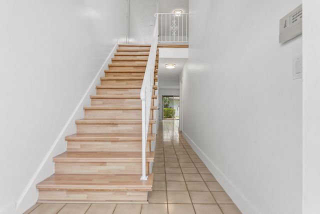 1194 Hillsboro Mile 72, Hillsboro Beach, FL 33062