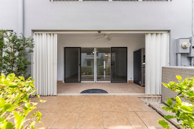 1194 Hillsboro Mile 72, Hillsboro Beach, FL 33062