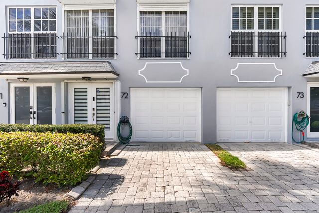 1194 Hillsboro Mile 72, Hillsboro Beach, FL 33062