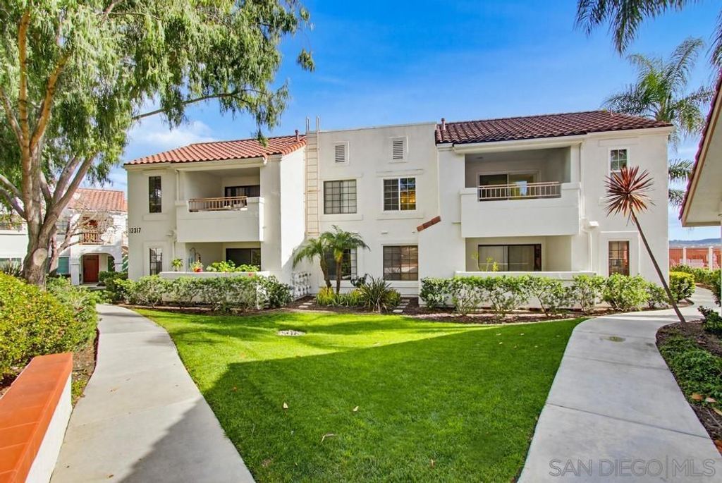 Image 36 of property listing at 13317 Caminito Ciera 152, San Diego, CA 92129