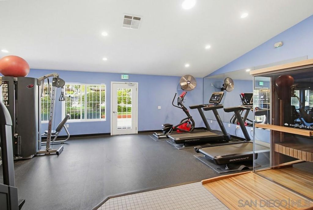 Image 39 of property listing at 13317 Caminito Ciera 152, San Diego, CA 92129