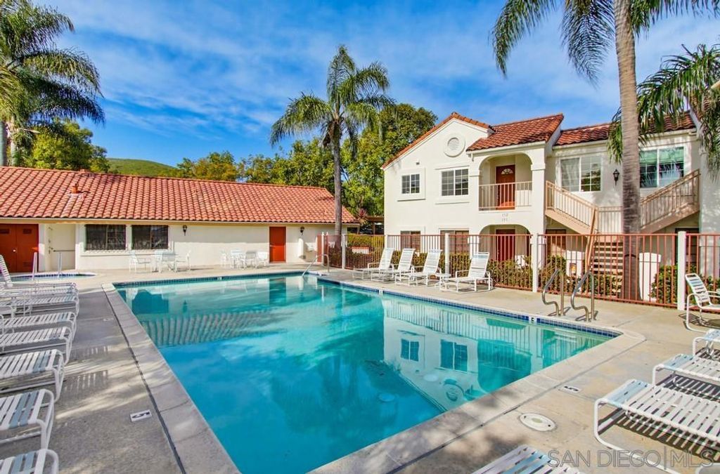 Image 44 of property listing at 13317 Caminito Ciera 152, San Diego, CA 92129