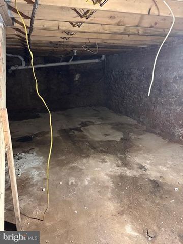 1328 N MARSTON ST, Philadelphia, PA 19121