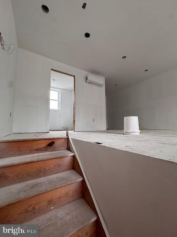 1328 N MARSTON ST, Philadelphia, PA 19121