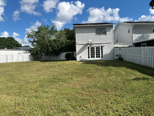 5516 NW 22nd St 5516, Lauderhill, FL 33313
