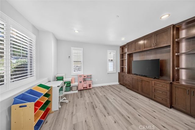15 E Alegria, Sierra Madre, CA 91024