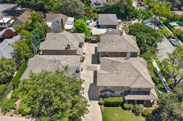 15 E Alegria, Sierra Madre, CA 91024