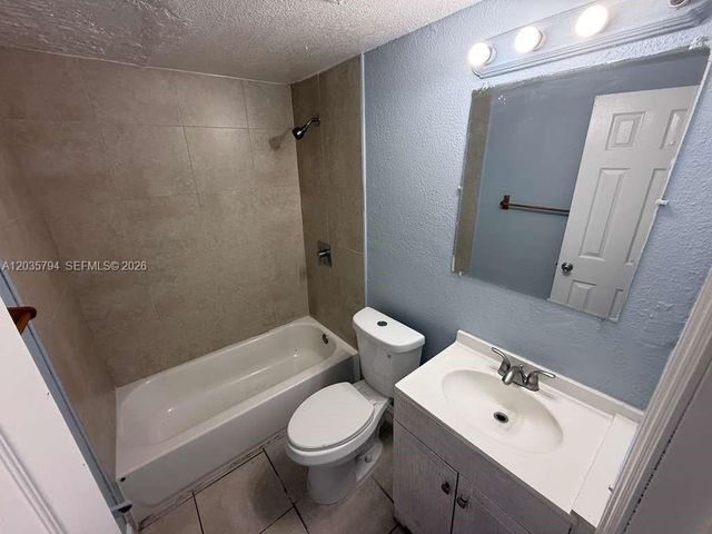2014 Funston Street C, Hollywood, FL 33020