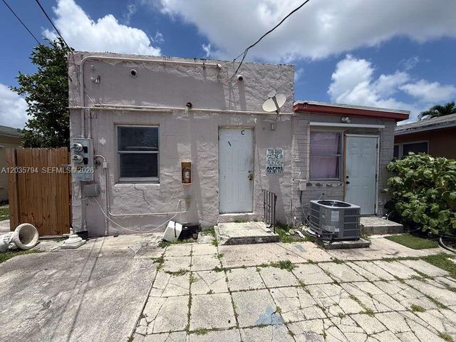 2014 Funston Street C, Hollywood, FL 33020