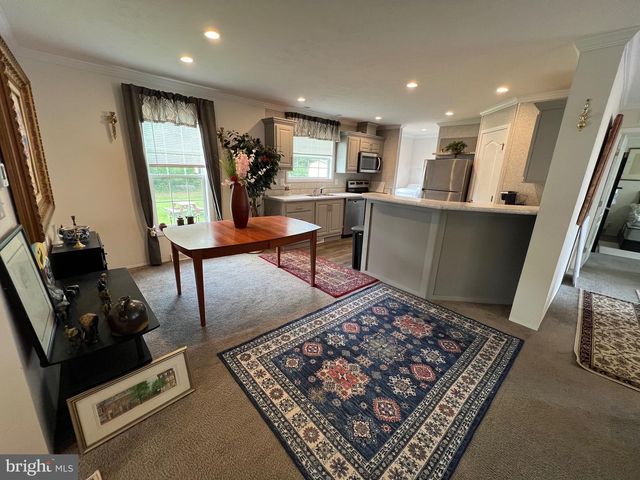 711 N HUCKLEBERRY AVE, Bear, DE 19701