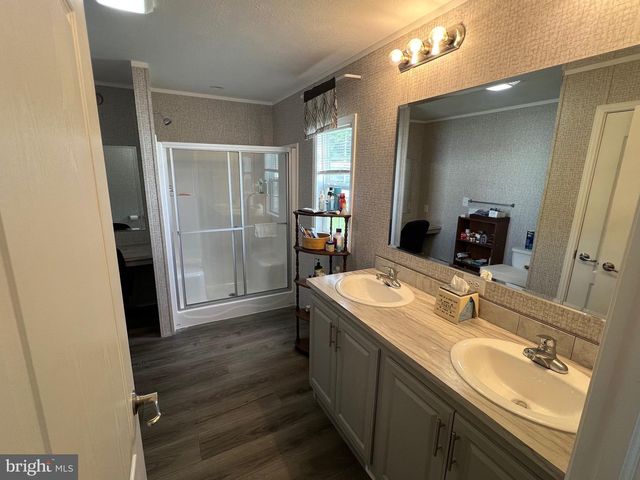 711 N HUCKLEBERRY AVE, Bear, DE 19701