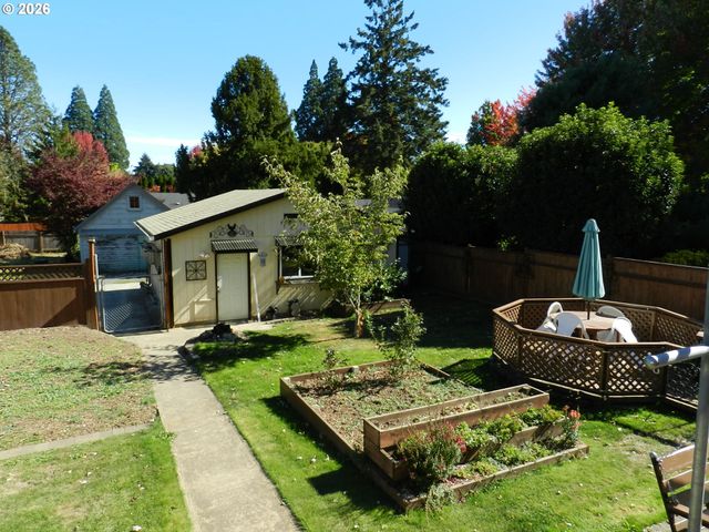 1715 ELM St, Forest Grove, OR 97116