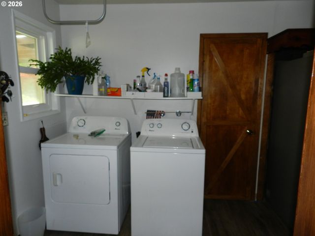 1715 ELM St, Forest Grove, OR 97116