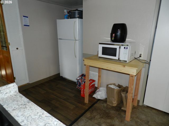 1715 ELM St, Forest Grove, OR 97116