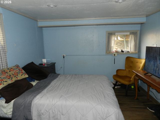 1715 ELM St, Forest Grove, OR 97116