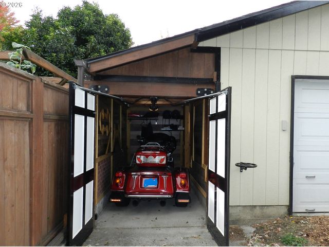 1715 ELM St, Forest Grove, OR 97116