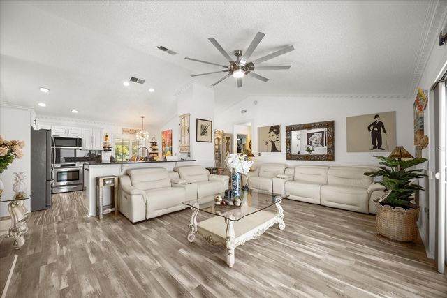 5501 LOMA VISTA DRIVE E, Davenport, FL 33896